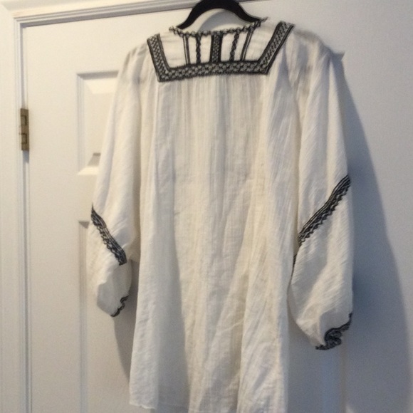 Max Studio Peasant Top - Picture 5 of 5